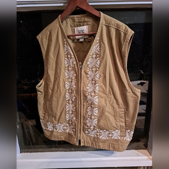 BDG Embroidered Green Vest Urban Outfitters - Picture 2 of 14